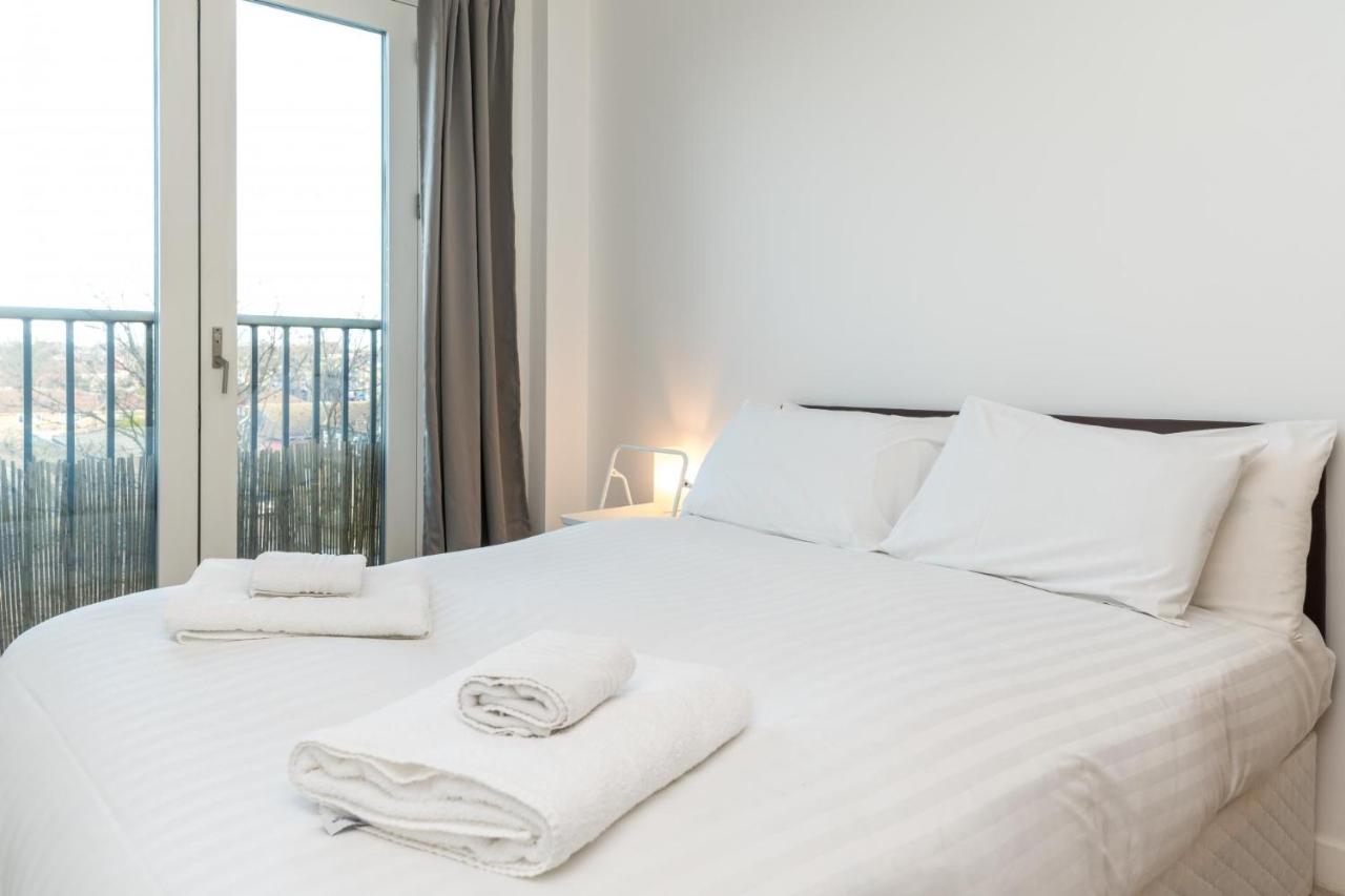 New 2Bd Flat 4Mins To Excel Centre Fast City Links Leilighet London Eksteriør bilde