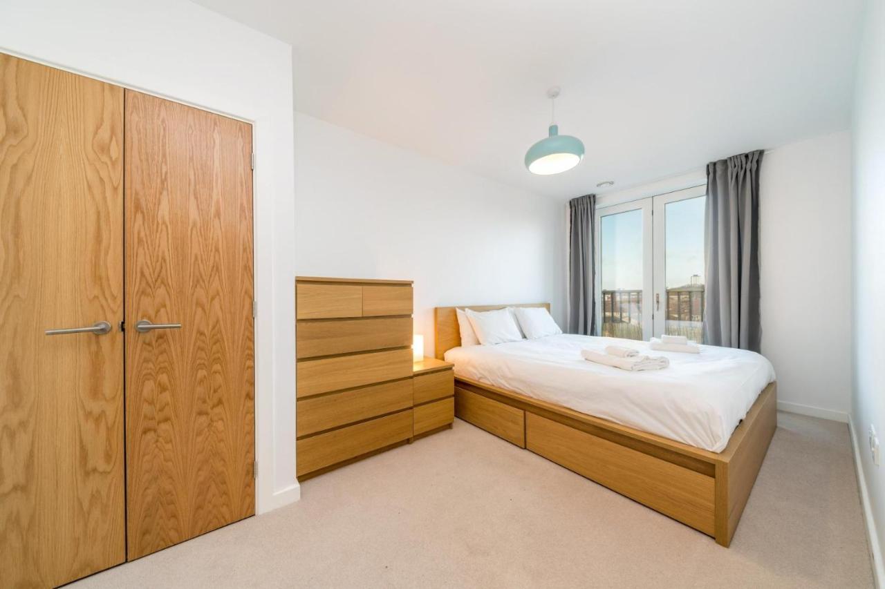 New 2Bd Flat 4Mins To Excel Centre Fast City Links Leilighet London Eksteriør bilde