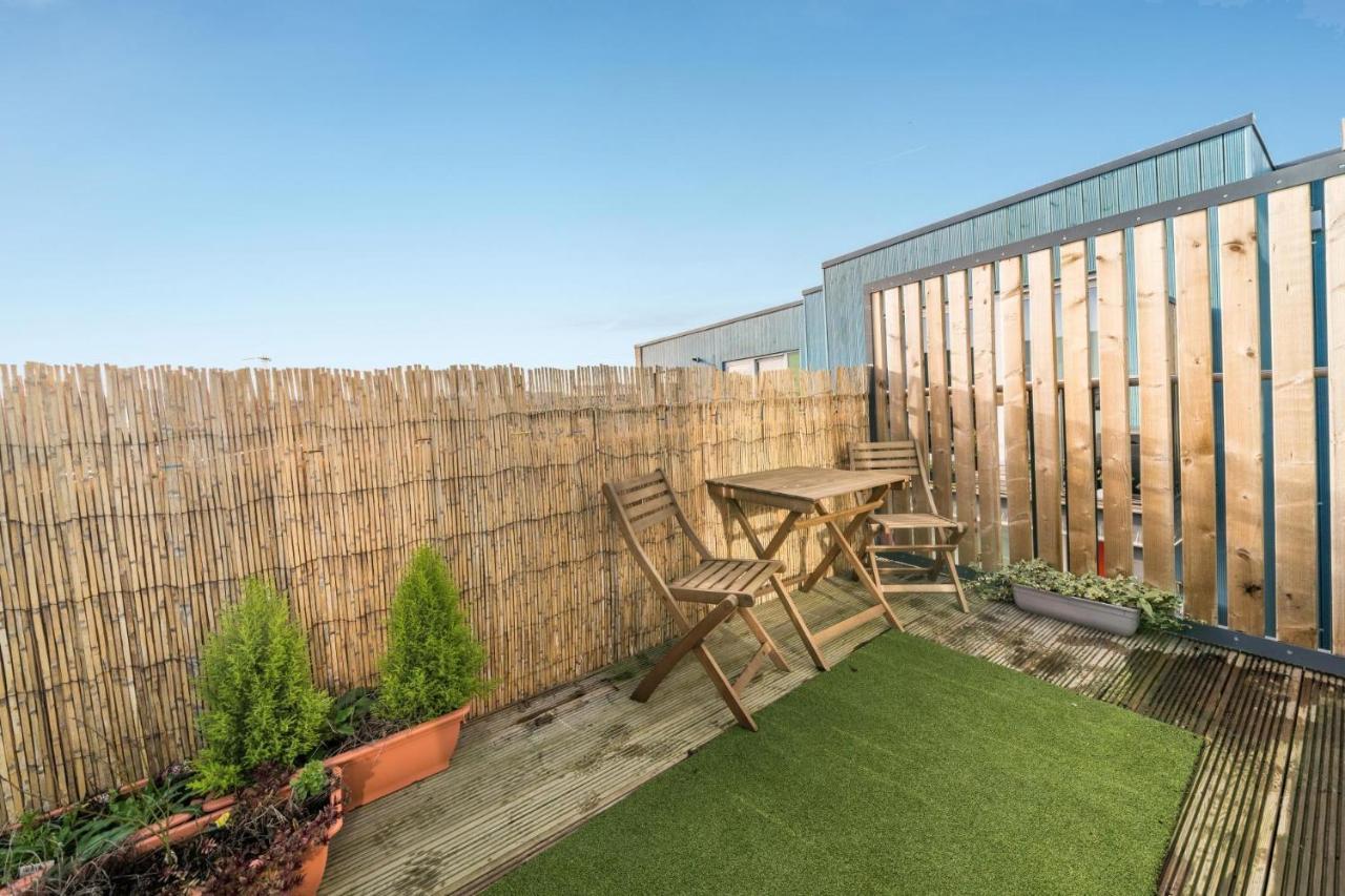 New 2Bd Flat 4Mins To Excel Centre Fast City Links Leilighet London Eksteriør bilde